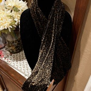 Silky Ann Taylor Leopard Print Scarf